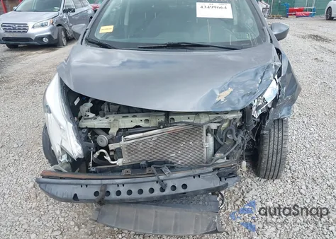 2016 Nissan Versa Note S (Sr)/S Plus/Sl/Sr/Sv z USA, uszkodzony, nr VIN 3N1CE2CP2GL398864